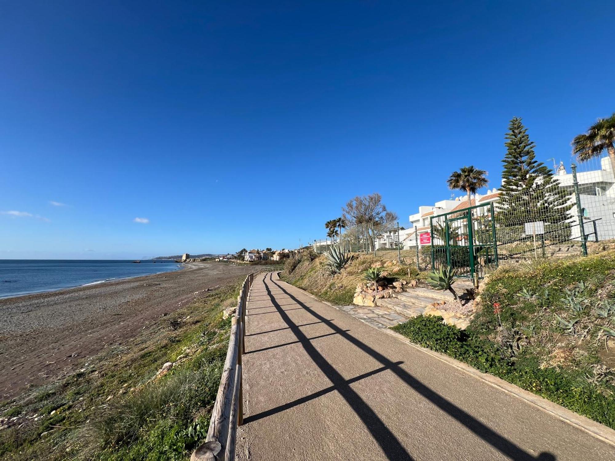Sunrise Beach Front - Casares Del Mar Buitenkant foto