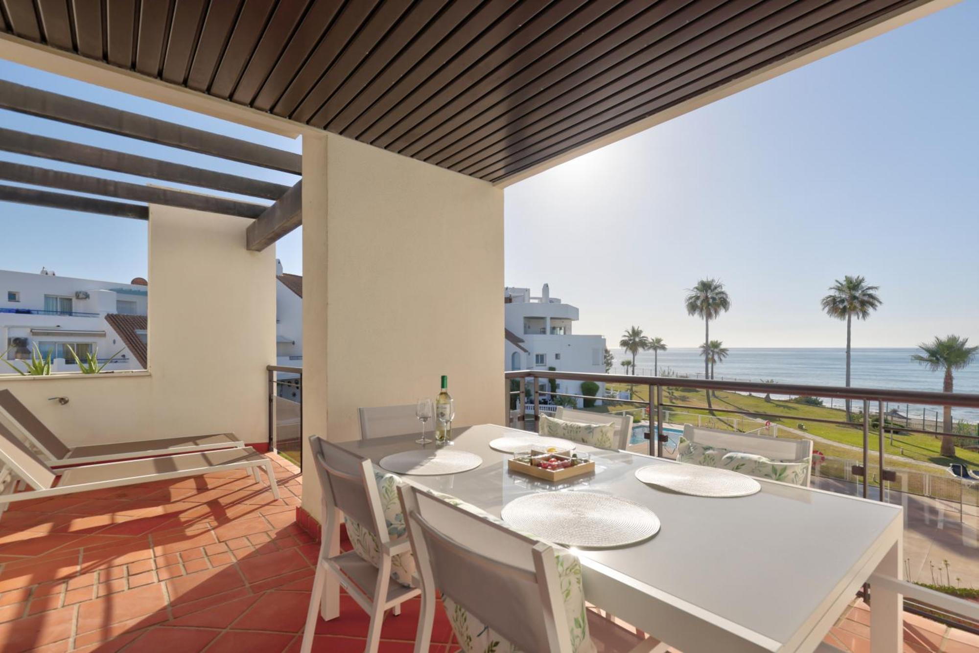 Sunrise Beach Front - Casares Del Mar Buitenkant foto