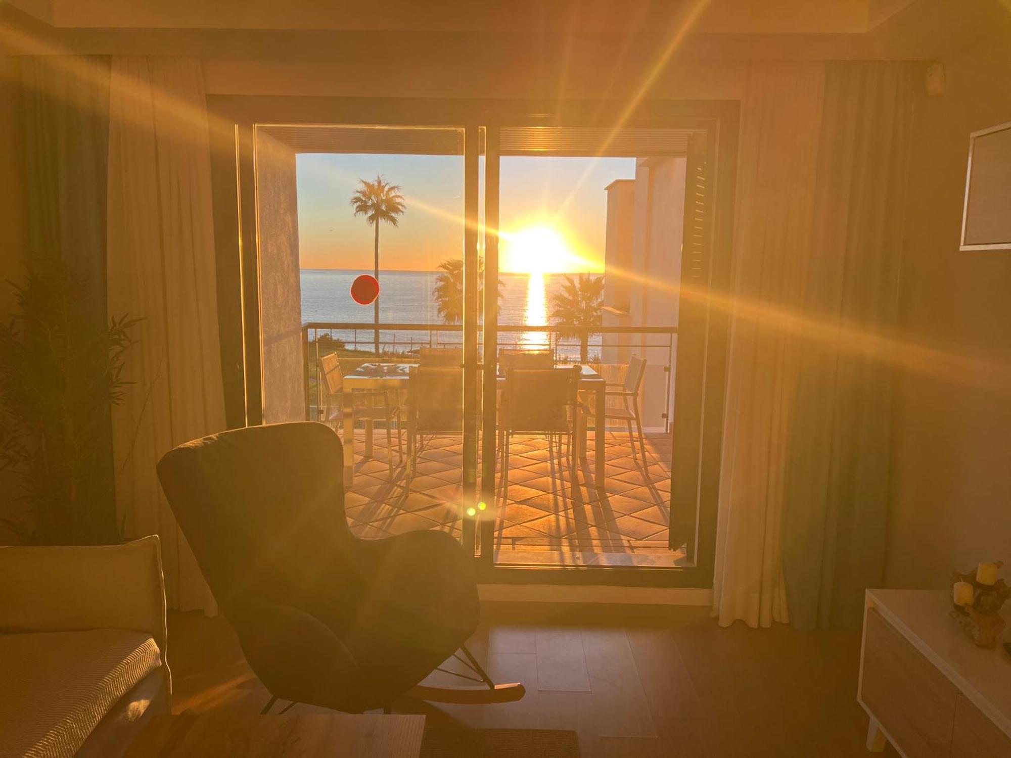 Sunrise Beach Front - Casares Del Mar Buitenkant foto