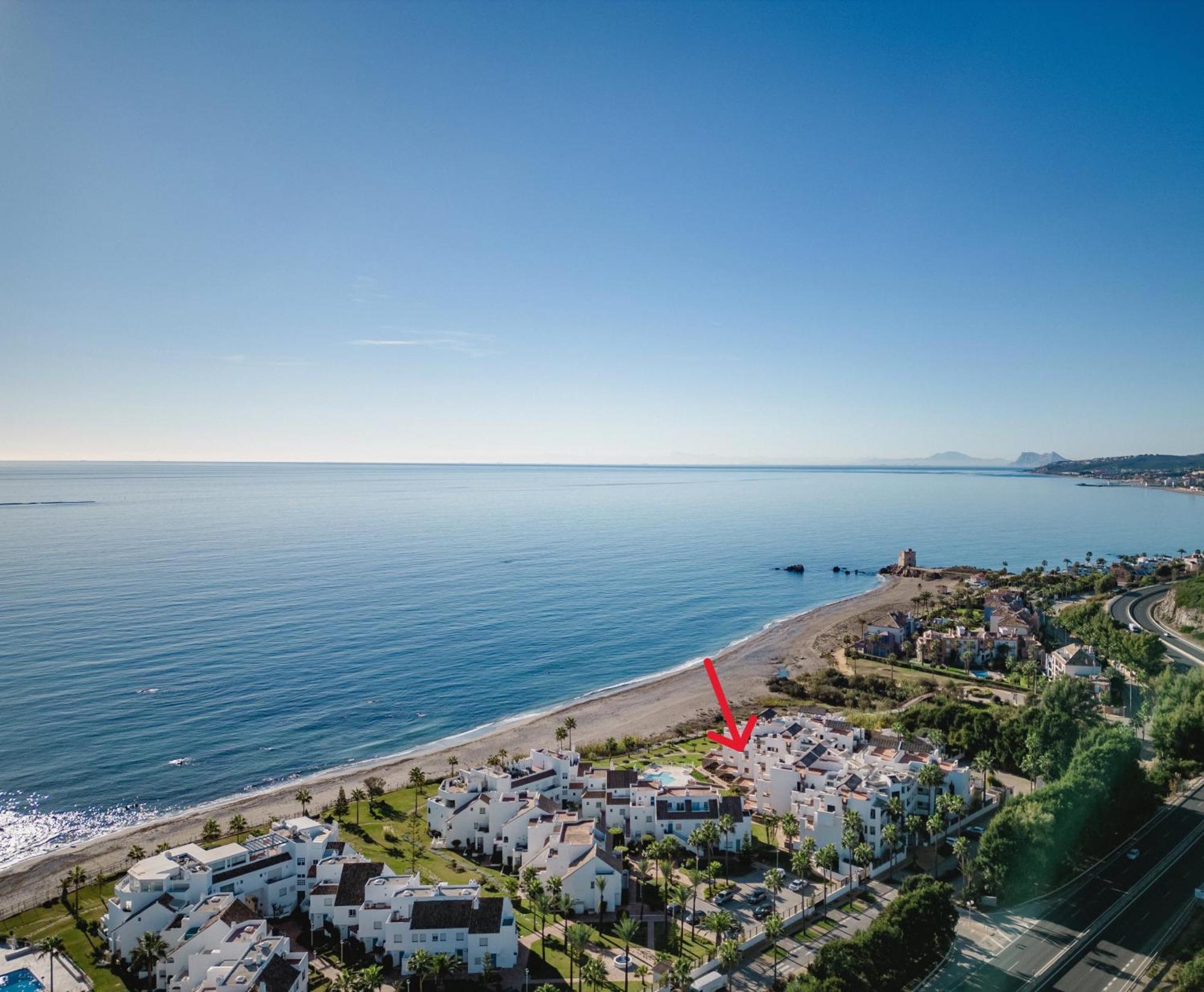 Sunrise Beach Front - Casares Del Mar Buitenkant foto